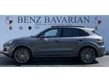 Porsche Cayenne 4.0 V8 E-Hybrid 14.1kWh Turbo S SUV 5dr Petrol Plug-in Hybrid TiptronicS 4WD Euro 6 (s/s) (680 ps)