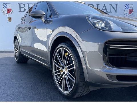 4.0 V8 E-Hybrid 14.1kWh Turbo S SUV 5dr Petrol Plug-in Hybrid TiptronicS 4WD Euro 6 (s/s) (680 ps)