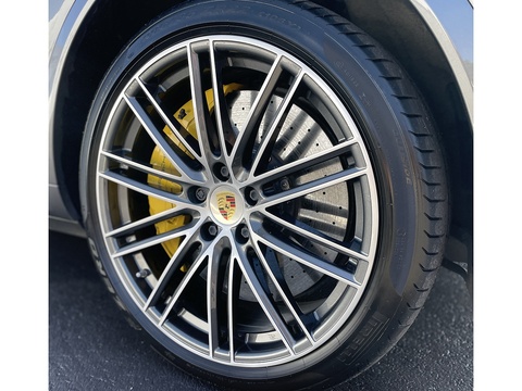 4.0 V8 E-Hybrid 14.1kWh Turbo S SUV 5dr Petrol Plug-in Hybrid TiptronicS 4WD Euro 6 (s/s) (680 ps)