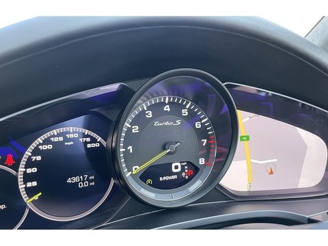 4.0 V8 E-Hybrid 14.1kWh Turbo S SUV 5dr Petrol Plug-in Hybrid TiptronicS 4WD Euro 6 (s/s) (680 ps)