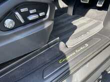 Porsche Cayenne 4.0 V8 E-Hybrid 14.1kWh Turbo S SUV 5dr Petrol Plug-in Hybrid TiptronicS 4WD Euro 6 (s/s) (680 ps)