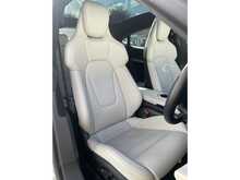 Porsche Taycan Performance Plus 93.4kWh Turbo S Saloon 4dr Electric Auto 4WD (11kW Charger) (761 ps)