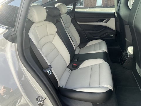 Performance Plus 93.4kWh Turbo S Saloon 4dr Electric Auto 4WD (11kW Charger) (761 ps)