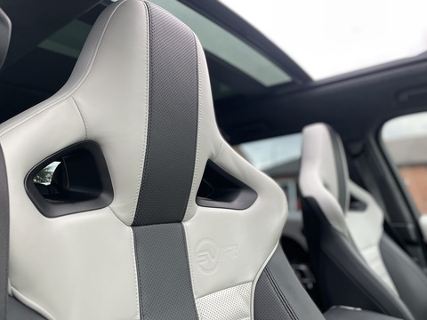 5.0 V8 SVR SUV 5dr Petrol Auto 4WD Euro 6 (s/s) (550 ps)