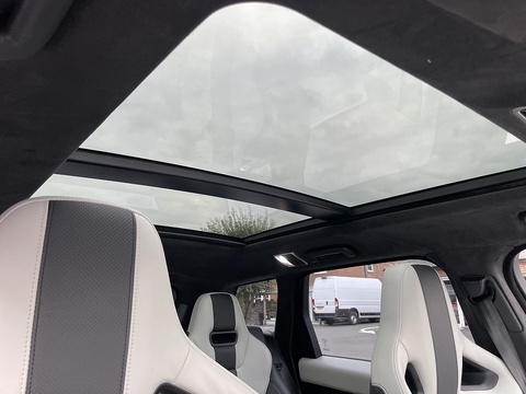 5.0 V8 SVR SUV 5dr Petrol Auto 4WD Euro 6 (s/s) (550 ps)