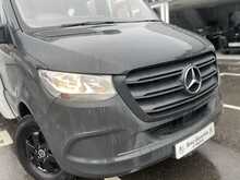 Hymer T-Class S680