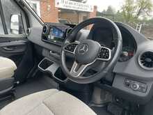 Hymer T-Class S680