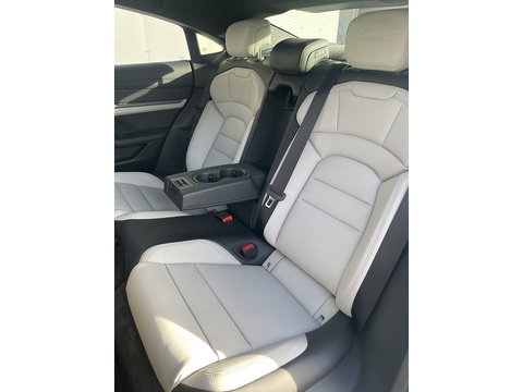 Performance Plus 93.4kWh Turbo S Saloon 4dr Electric Auto 4WD (11kW Charger) (761 ps)