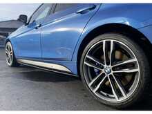 BMW 3 Series 3.0 335d M Sport Shadow Edition Saloon 4dr Diesel Auto xDrive Euro 6 (s/s) (313 ps)