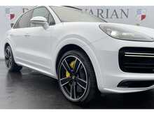 Porsche Cayenne 4.0T V8 Turbo SUV 5dr Petrol TiptronicS 4WD Euro 6 (s/s) (550 ps)