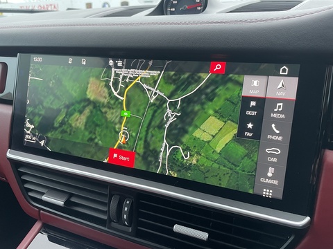 4.0T V8 Turbo SUV 5dr Petrol TiptronicS 4WD Euro 6 (s/s) (550 ps)