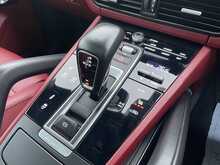 Porsche Cayenne 4.0T V8 Turbo SUV 5dr Petrol TiptronicS 4WD Euro 6 (s/s) (550 ps)