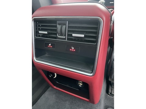 4.0T V8 Turbo SUV 5dr Petrol TiptronicS 4WD Euro 6 (s/s) (550 ps)