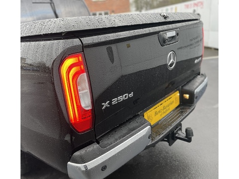 2.3 CDI Power Pickup Double Cab 4dr Diesel Auto 4MATIC Euro 6 (190 ps)