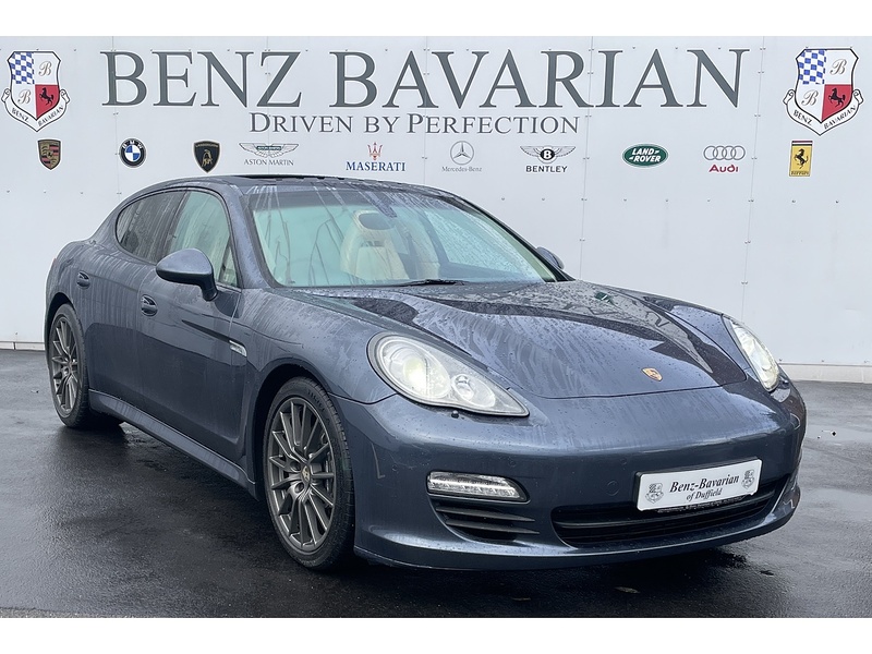 Porsche 3.0D V6 Hatchback 5dr Diesel TiptronicS Euro 5 (250 ps)