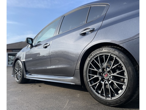 2.5T Type UK Saloon 4dr Petrol Manual 4WD Euro 6 (300 ps)