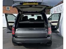 Land Rover Range Rover 4.4 SD V8 Vogue SE SUV 5dr Diesel Auto 4WD Euro 6 (s/s) (339 ps)