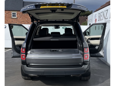 4.4 SD V8 Vogue SE SUV 5dr Diesel Auto 4WD Euro 6 (s/s) (339 ps)