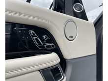 Land Rover Range Rover 4.4 SD V8 Vogue SE SUV 5dr Diesel Auto 4WD Euro 6 (s/s) (339 ps)