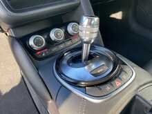 Audi R8 4.2 FSI V8 Coupe 2dr Petrol S Tronic quattro Euro 5 (430 ps)