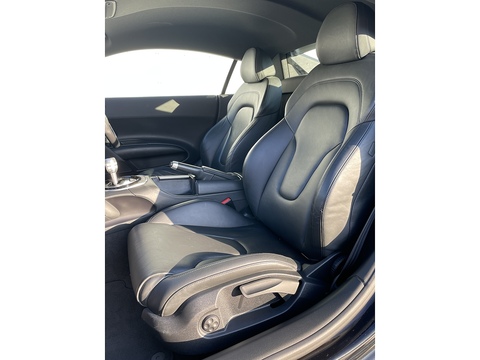 4.2 FSI V8 Coupe 2dr Petrol S Tronic quattro Euro 5 (430 ps)