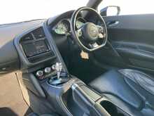 Audi R8 4.2 FSI V8 Coupe 2dr Petrol S Tronic quattro Euro 5 (430 ps)