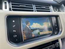 Land Rover Range Rover 4.4 SD V8 Vogue SUV 5dr Diesel Auto 4WD Euro 6 (s/s) (339 ps)