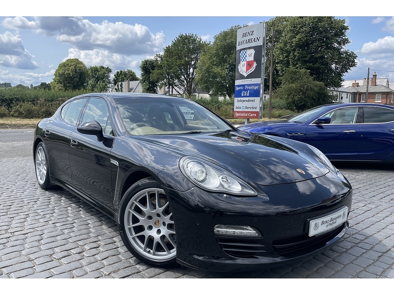 Porsche 3.0D V6 Tiptronics Hatchback 5dr Diesel TiptronicS Euro 5 (250 ps)