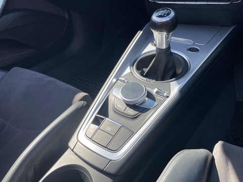 2.0 TDI ultra Sport Roadster 2dr Diesel Manual Euro 6 (s/s) (184 ps)