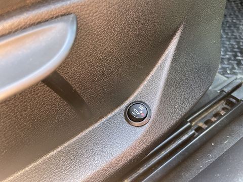 2.0 TDI ultra Sport Roadster 2dr Diesel Manual Euro 6 (s/s) (184 ps)