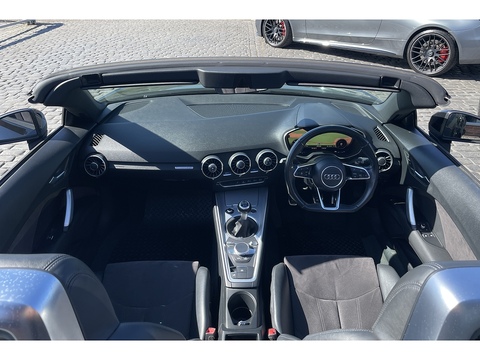 2.0 TDI ultra Sport Roadster 2dr Diesel Manual Euro 6 (s/s) (184 ps)