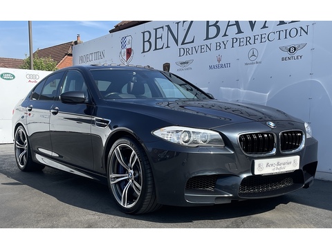 4.4 V8 Saloon 4dr Petrol DCT Euro 5 (s/s) (560 ps)