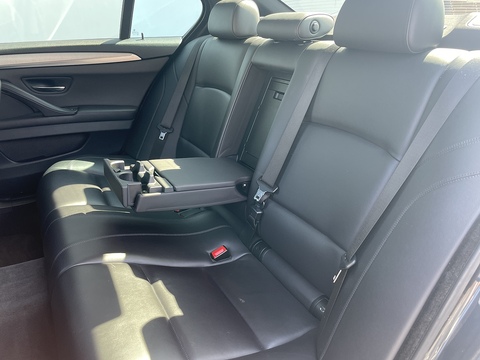 4.4 V8 Saloon 4dr Petrol DCT Euro 5 (s/s) (560 ps)