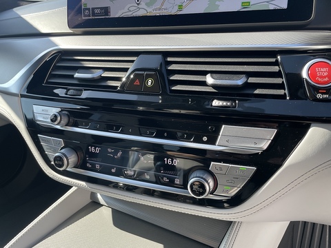 4.4i V8 Competition Saloon 4dr Petrol Steptronic xDrive Euro 6 (s/s) (625 ps)