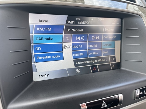 5.0 V8 Portfolio Coupe 2dr Petrol Auto Euro 5 (385 ps)