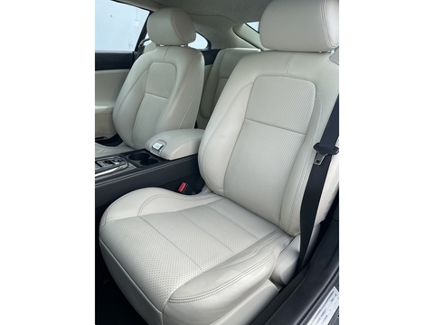 5.0 V8 Portfolio Coupe 2dr Petrol Auto Euro 5 (385 ps)