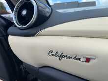 Ferrari California 3.8 V8 T Convertible 2dr Petrol F1 DCT Euro 6 (s/s) (560 ps)