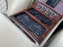 Bentley Arnage 6.8 Red Label Saloon 4dr Petrol Automatic (456 g/km, 400 bhp)