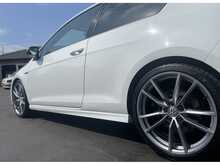 Volkswagen Golf 2.0 TSI BlueMotion Tech R Hatchback 3dr Petrol DSG 4Motion Euro 6 (s/s) (300 ps)