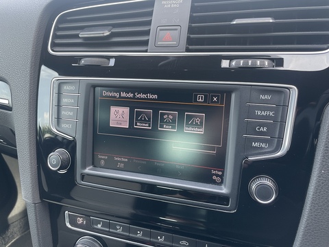 2.0 TSI BlueMotion Tech R Hatchback 3dr Petrol DSG 4Motion Euro 6 (s/s) (300 ps)