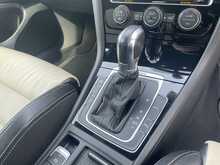 Volkswagen Golf 2.0 TSI BlueMotion Tech R Hatchback 3dr Petrol DSG 4Motion Euro 6 (s/s) (300 ps)