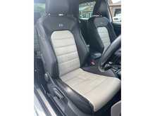 Volkswagen Golf 2.0 TSI BlueMotion Tech R Hatchback 3dr Petrol DSG 4Motion Euro 6 (s/s) (300 ps)