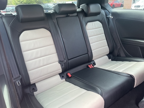 2.0 TSI BlueMotion Tech R Hatchback 3dr Petrol DSG 4Motion Euro 6 (s/s) (300 ps)