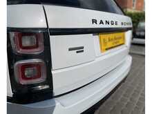 Range Rover 2.0 P400e 12.4kWh GPF Autobiography SUV 5dr Petrol Plug-in Hybrid Auto 4WD Euro 6 (s/s) (404 ps)