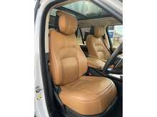 Range Rover 2.0 P400e 12.4kWh GPF Autobiography SUV 5dr Petrol Plug-in Hybrid Auto 4WD Euro 6 (s/s) (404 ps)
