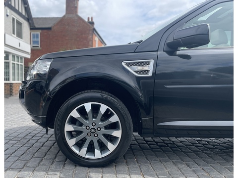 2.2 SD4 Metropolis SUV 5dr Diesel CommandShift 4WD Euro 5 (190 ps)