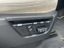Land Rover Freelander 2 2.2 SD4 Metropolis SUV 5dr Diesel CommandShift 4WD Euro 5 (190 ps)