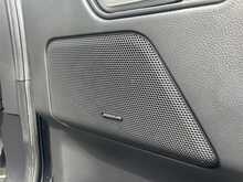 Land Rover Freelander 2 2.2 SD4 Metropolis SUV 5dr Diesel CommandShift 4WD Euro 5 (190 ps)