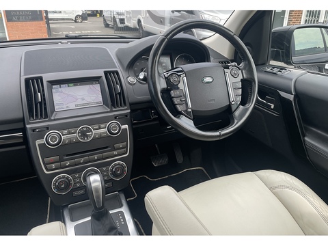 2.2 SD4 Metropolis SUV 5dr Diesel CommandShift 4WD Euro 5 (190 ps)