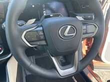 Lexus RZ 450e 71.4kWh Takumi SUV 5dr Electric Auto DIRECT4 (313 ps)